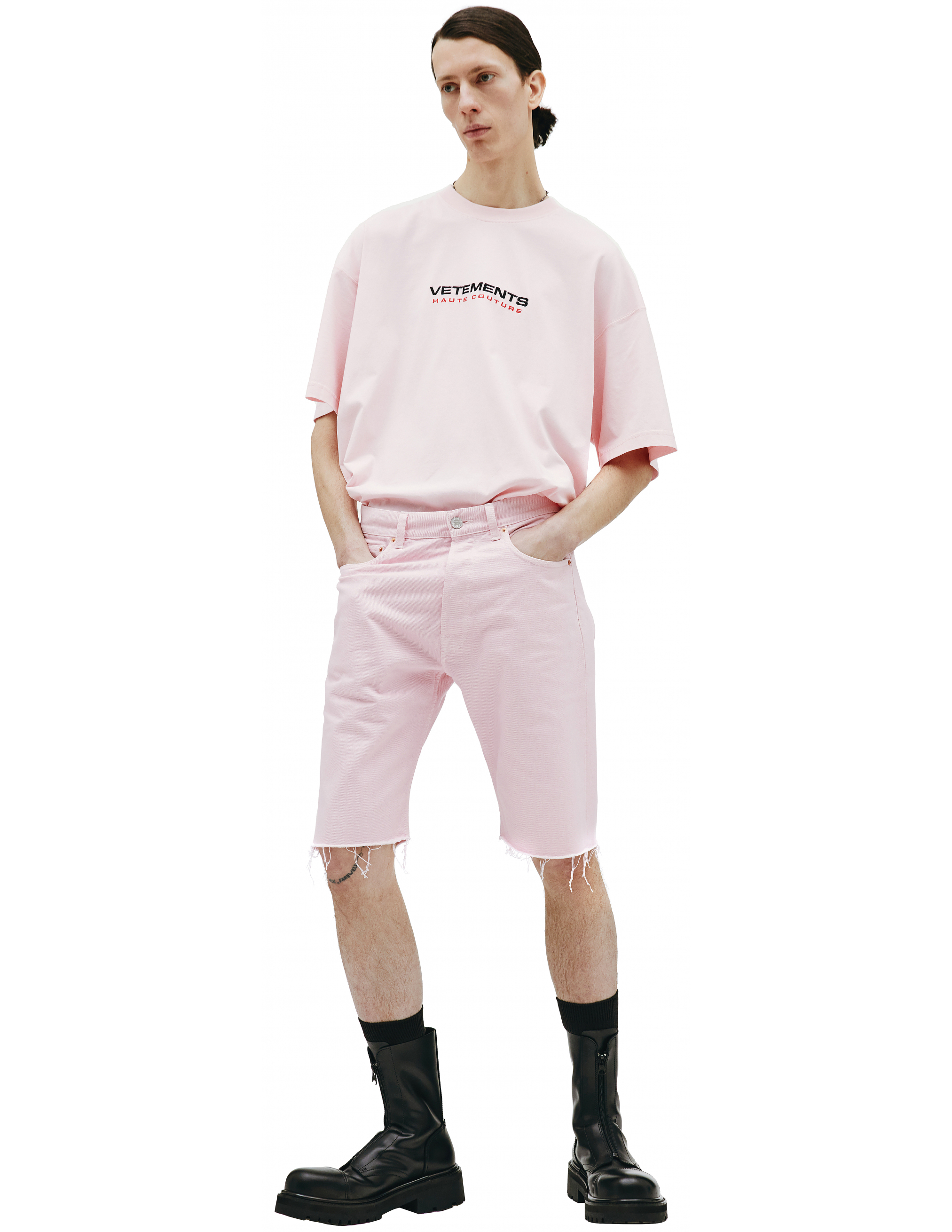 Где купить Джинсовые шорты розового цвета Vetements 