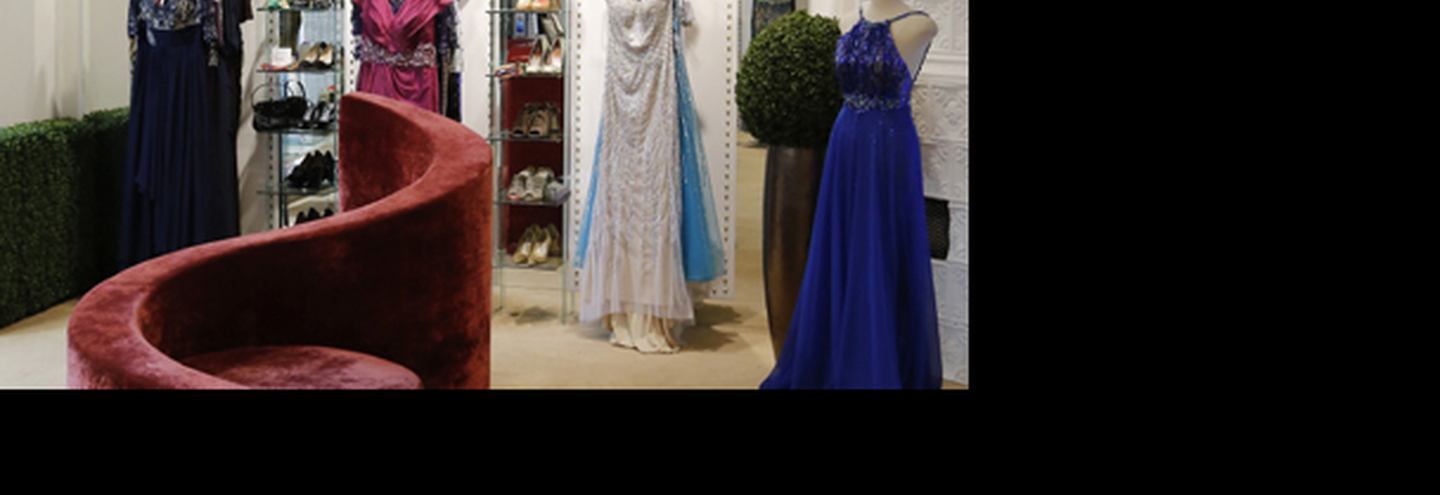 Новая коллекция платьев в Red Carpet