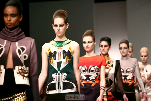 Тенденции моды 2010-2011. Яркий цвет