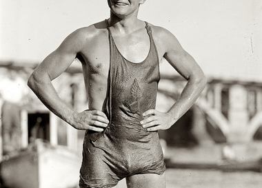  Мужские купальные костюмы: сто лет назад и сегодня