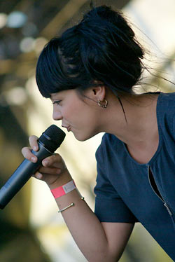 UK Flavours Festival в Петропавловке, Санкт-Петербург,  21 июля 2007, репортаж, Лили Аллен