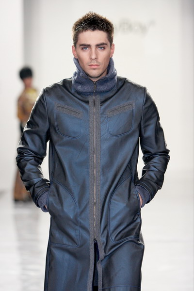 Новый мультибрендовый бутик в Галерее Русской Моды. www.FashionBureau.ru. Новости ТЦ «Балтийский». Санкт-Петербург