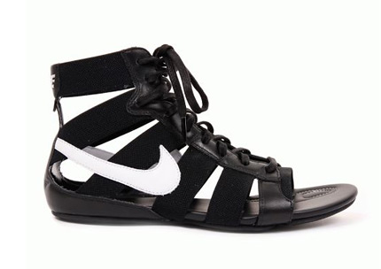 Кроссовки-гладиаторы Nike