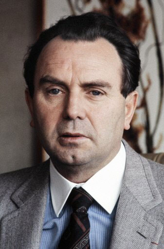 Умер Ив Роше