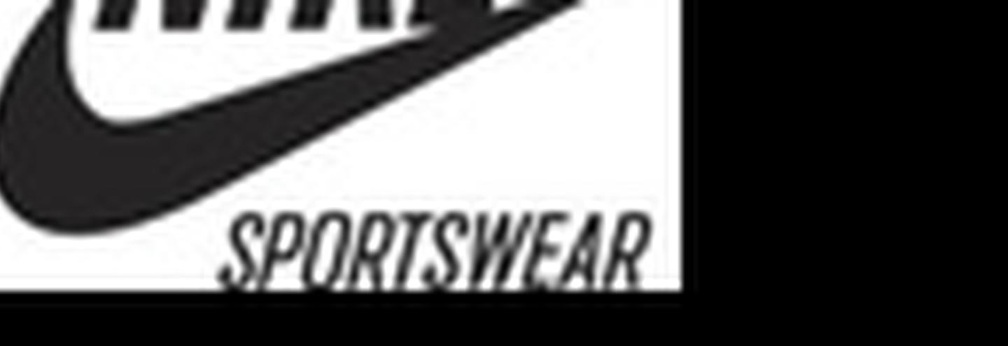 Худи AW77 Nike в фотографиях