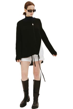 Черный свитер Irene с разрезами