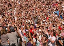  Сорокалетие фестиваля Glastonbury: солнце и твиттер