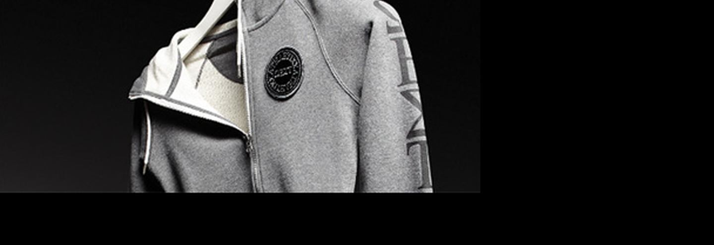 NIKE SPORTSWEAR: классические кроссовки и толстовки
