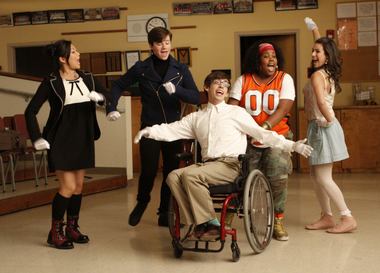  Герои сериала "Glee" появятся на большом экране