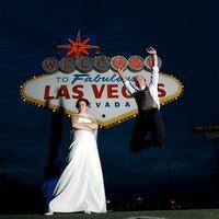 Пастор из Лас-Вегаса поженит по Skype 