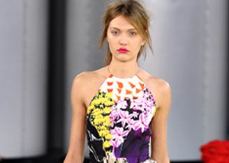  Коктейльные платья Mary Katrantzou в бутике Runway