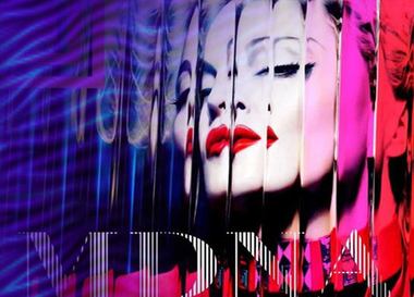  Новый альбом Мадонны распространяется бесплатно
