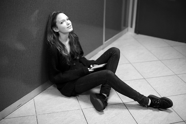 Чем модели занимаются на backstage?