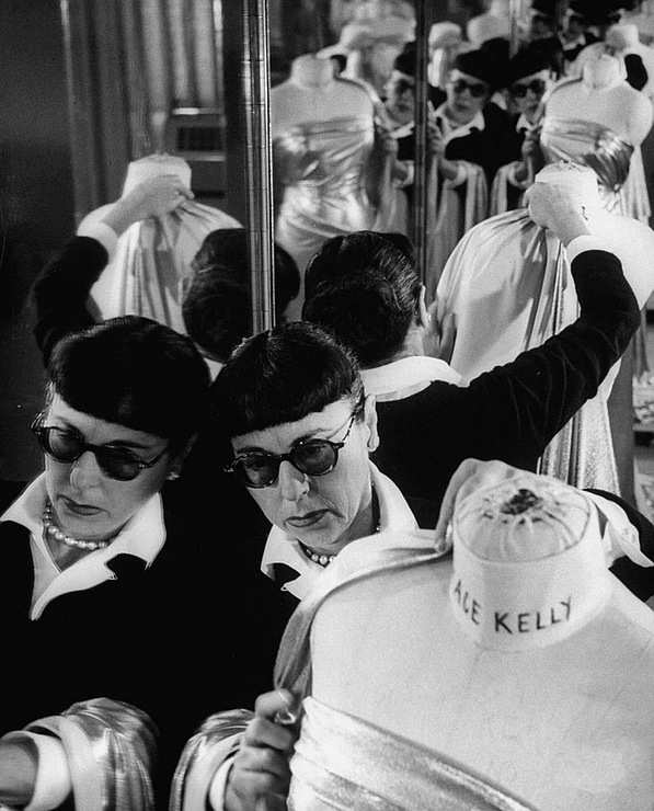 Тенденции моды 2012: хороший хоррор. Эдит Хэд