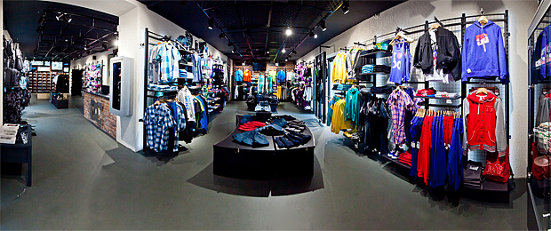 День рождения магазина DC boardshop