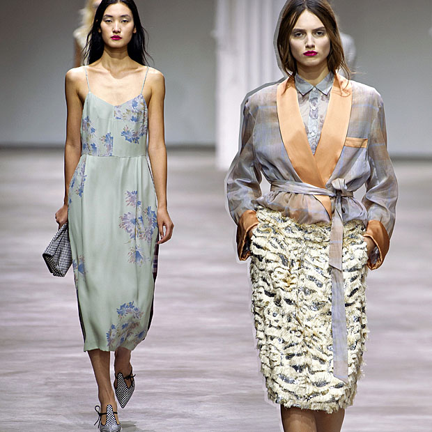 На фото коллекция Dries van Noten весна-лето 2013