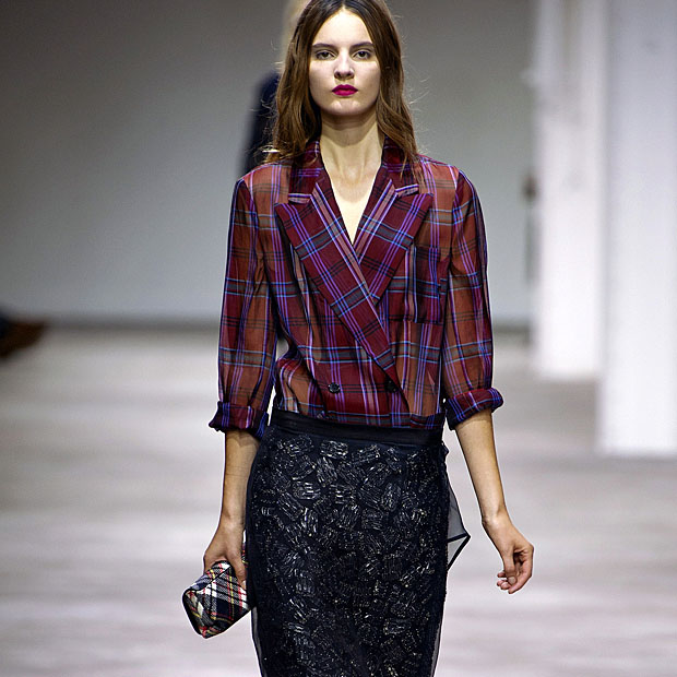 На фото коллекция Dries van Noten весна-лето 2013