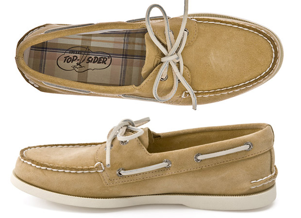 Sperry Topsiders. 