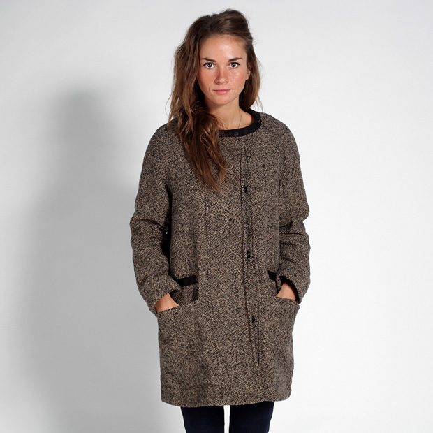 Пальто марки Extra