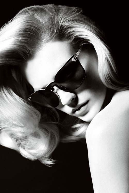 January Jones by Mario Testino for Versace Accessories Spring 2011