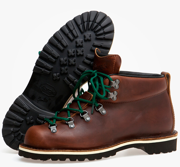 Ботинки Danner, 17990 рублей (Fott)