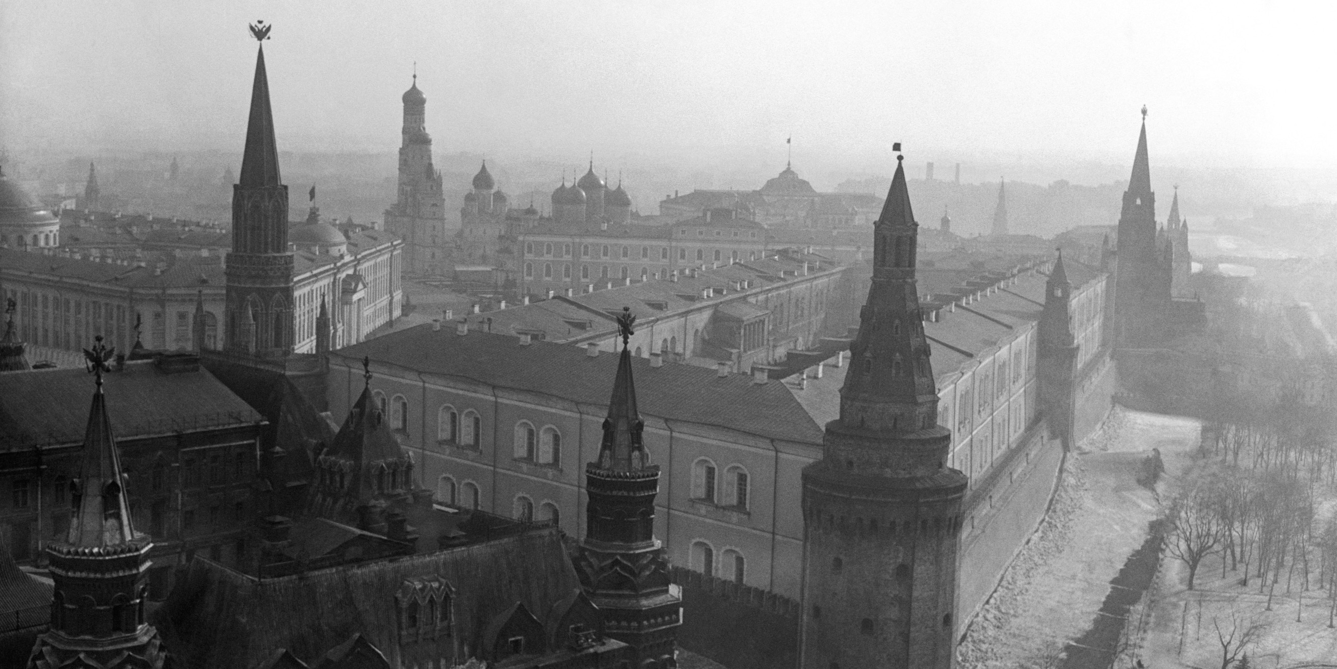 Города