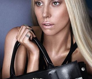  Неретушированные снимки рекламы Versace с Леди Гагой попали в сеть