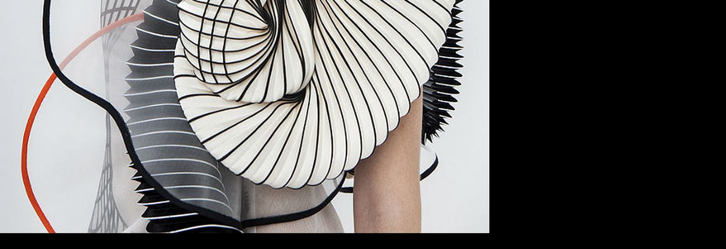 Haute couture в формате 3D израильского дизайнера Ноа Равив