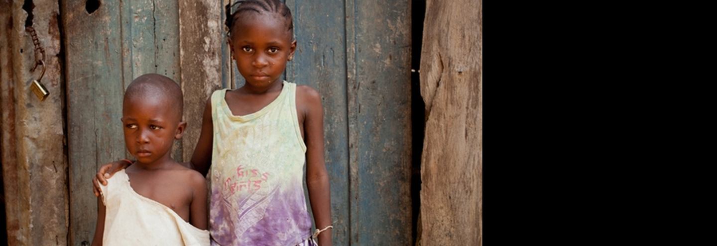 Фото дня: Переживших Эболу презирают и боятся