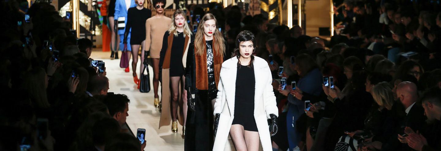 Видео: показ Max Mara Осень/Зима 2016-2017
