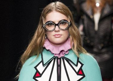 Видео: показ Gucci Осень/Зима 2016-2017