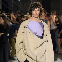 показ Raf Simons Весна/Лето 2017 Видео: