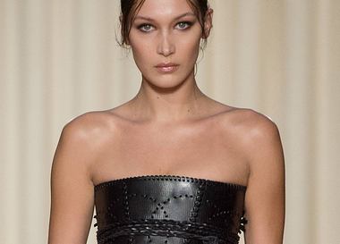 Видео: показ Alberta Ferretti Весна/Лето 2017
